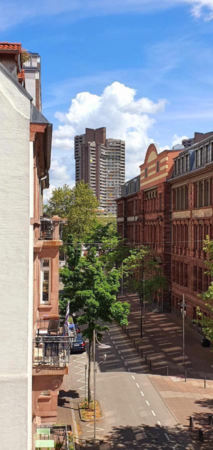 Sonniges Zimmer Mit Balkon Im Herzen Mannheims ภายนอก รูปภาพ